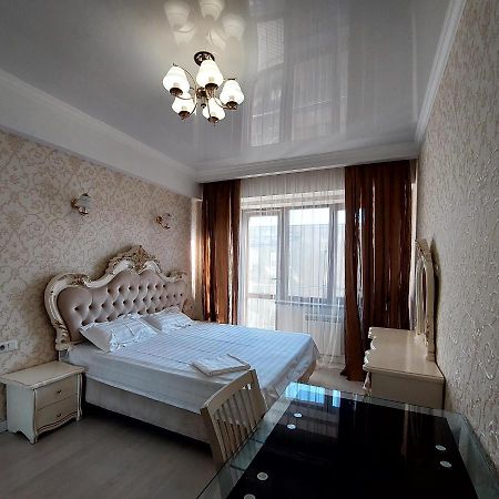 Elite Apartment In Street Mederova 50 비슈케크 외부 사진